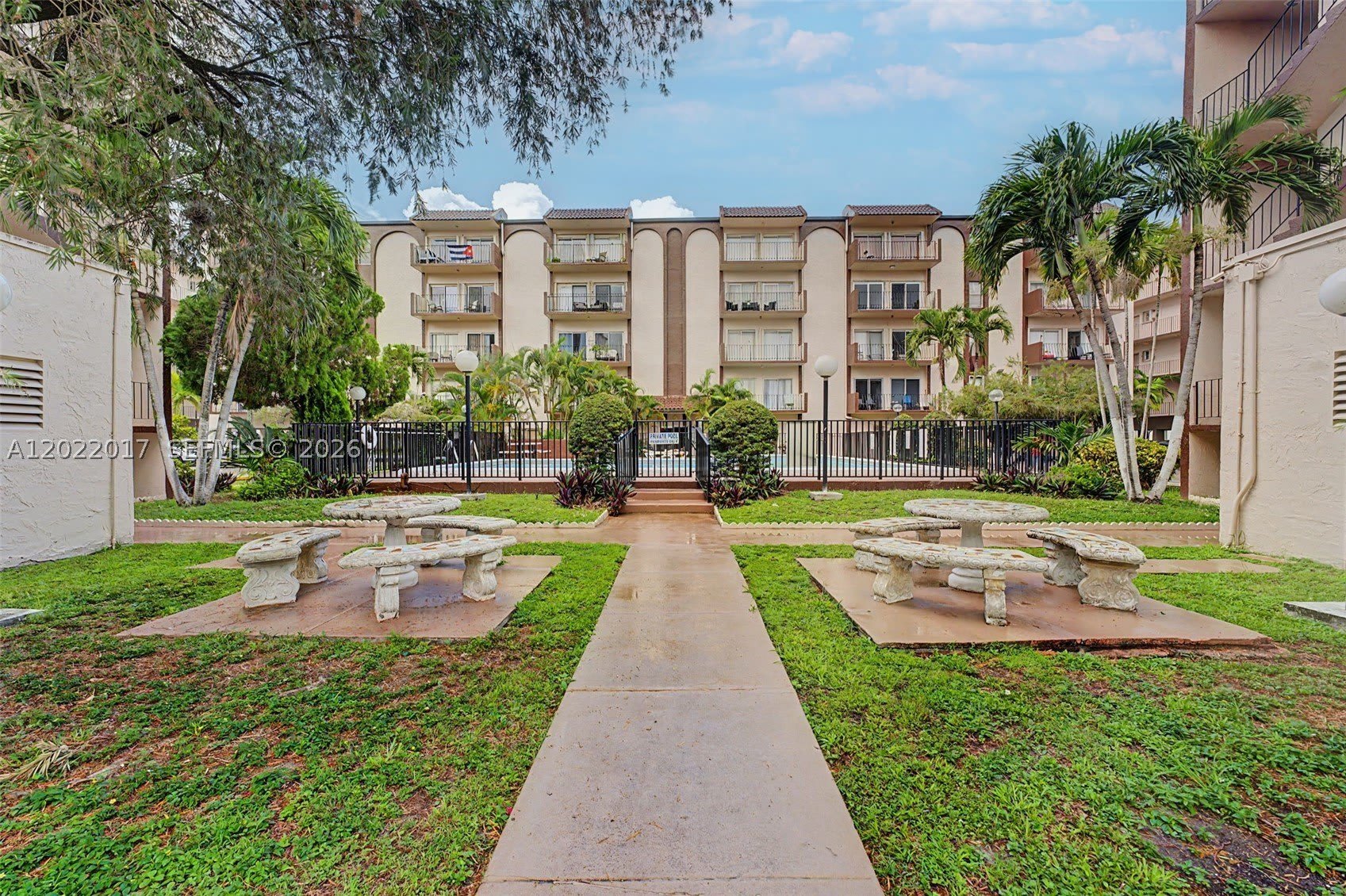 1950 W 54th St – photo 2