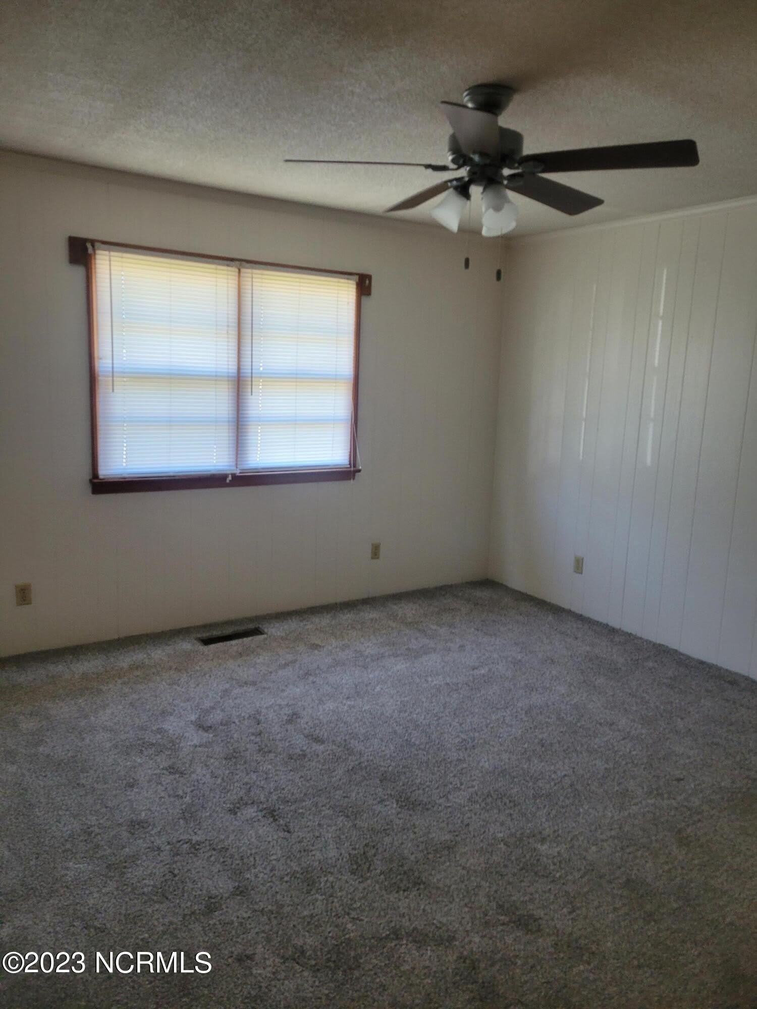 1313 Lincoln Street – photo 4