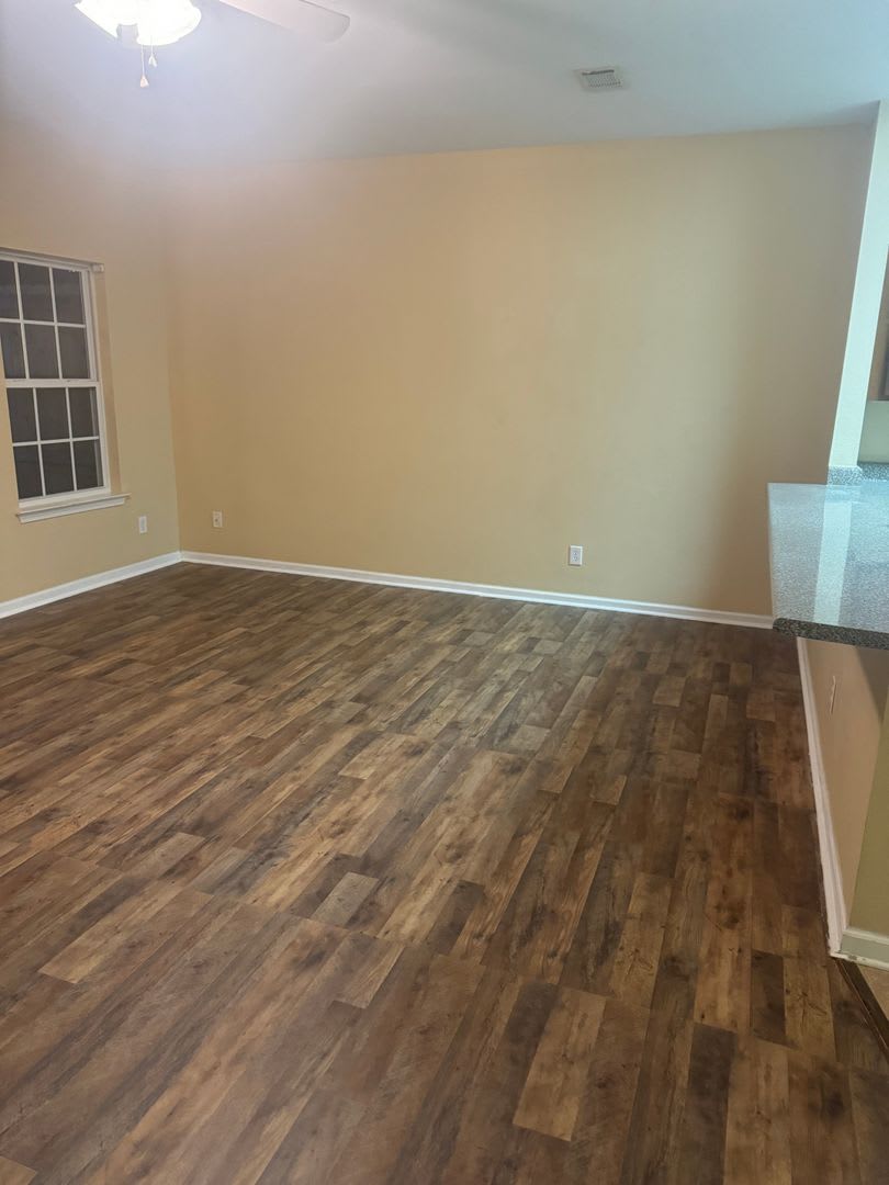 Cute Town home, great location! – photo 5