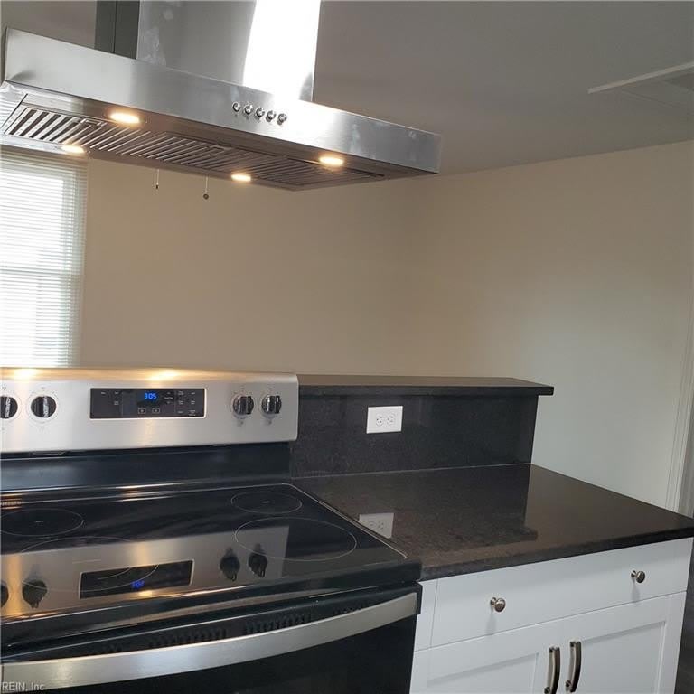1444 W 41st Street – photo 4