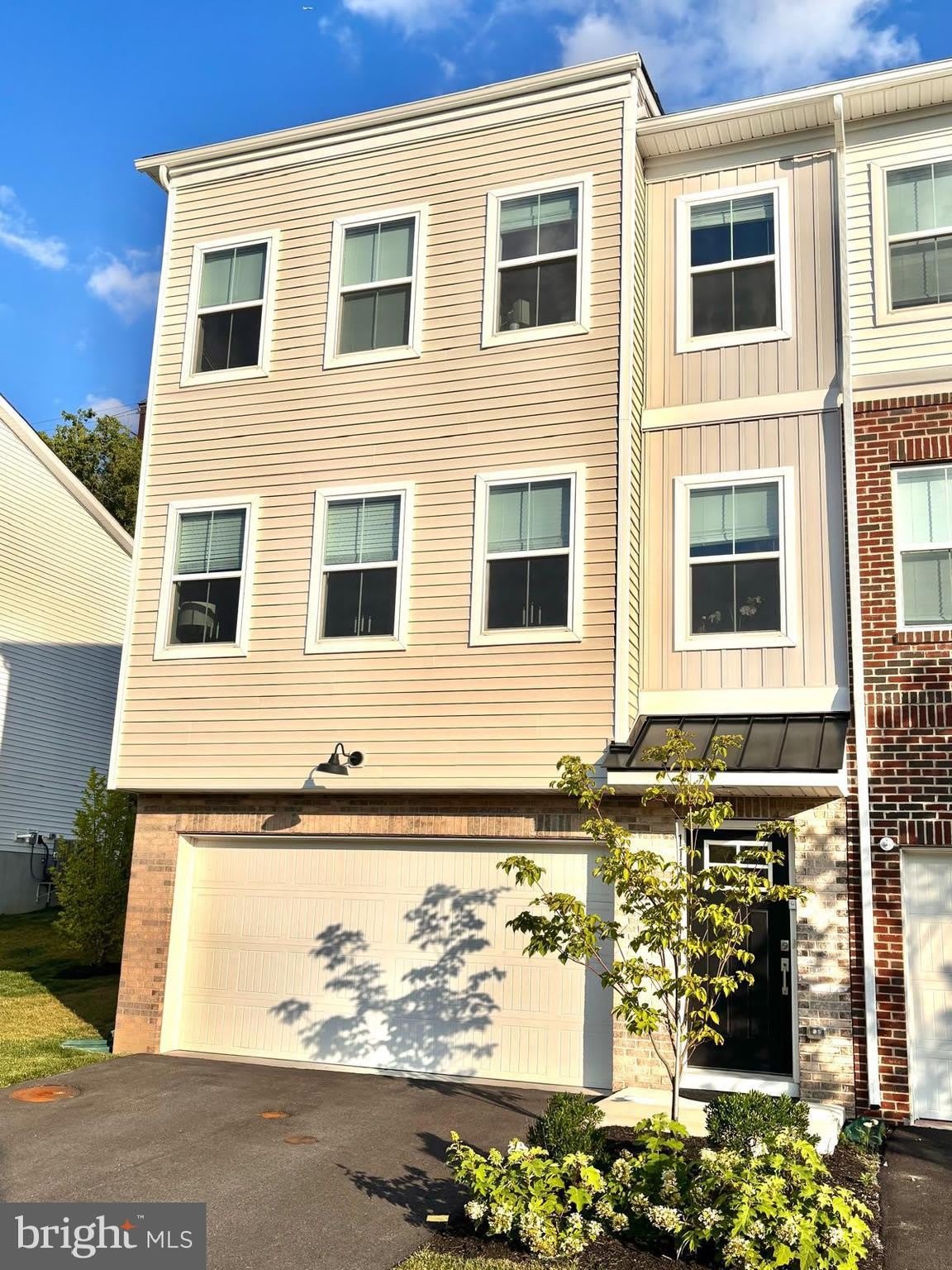 111 FOUR LEAF DR – photo 3