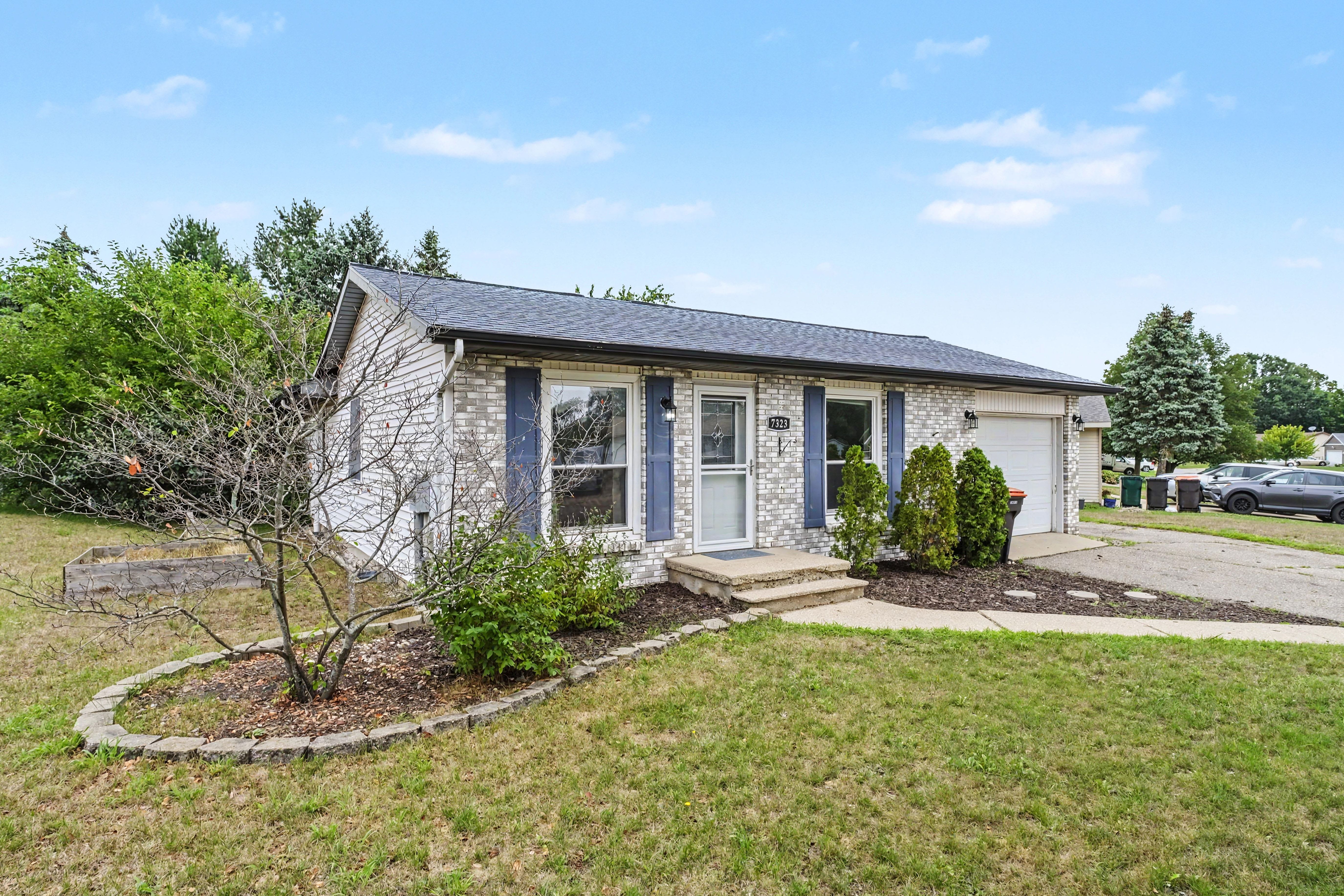 7323 Buist St – photo 1