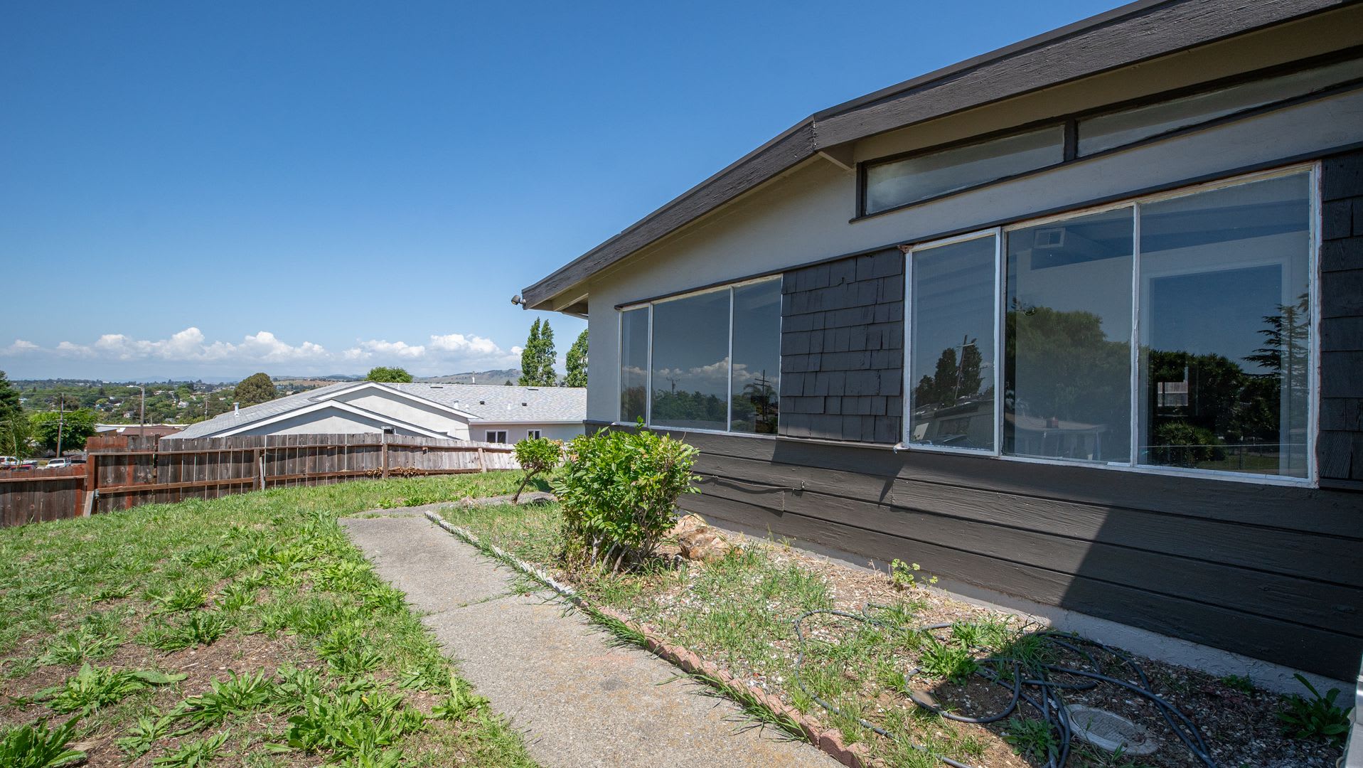 Vallejo's Granada Heights 3BD/2BA Home for Rent! – photo 3