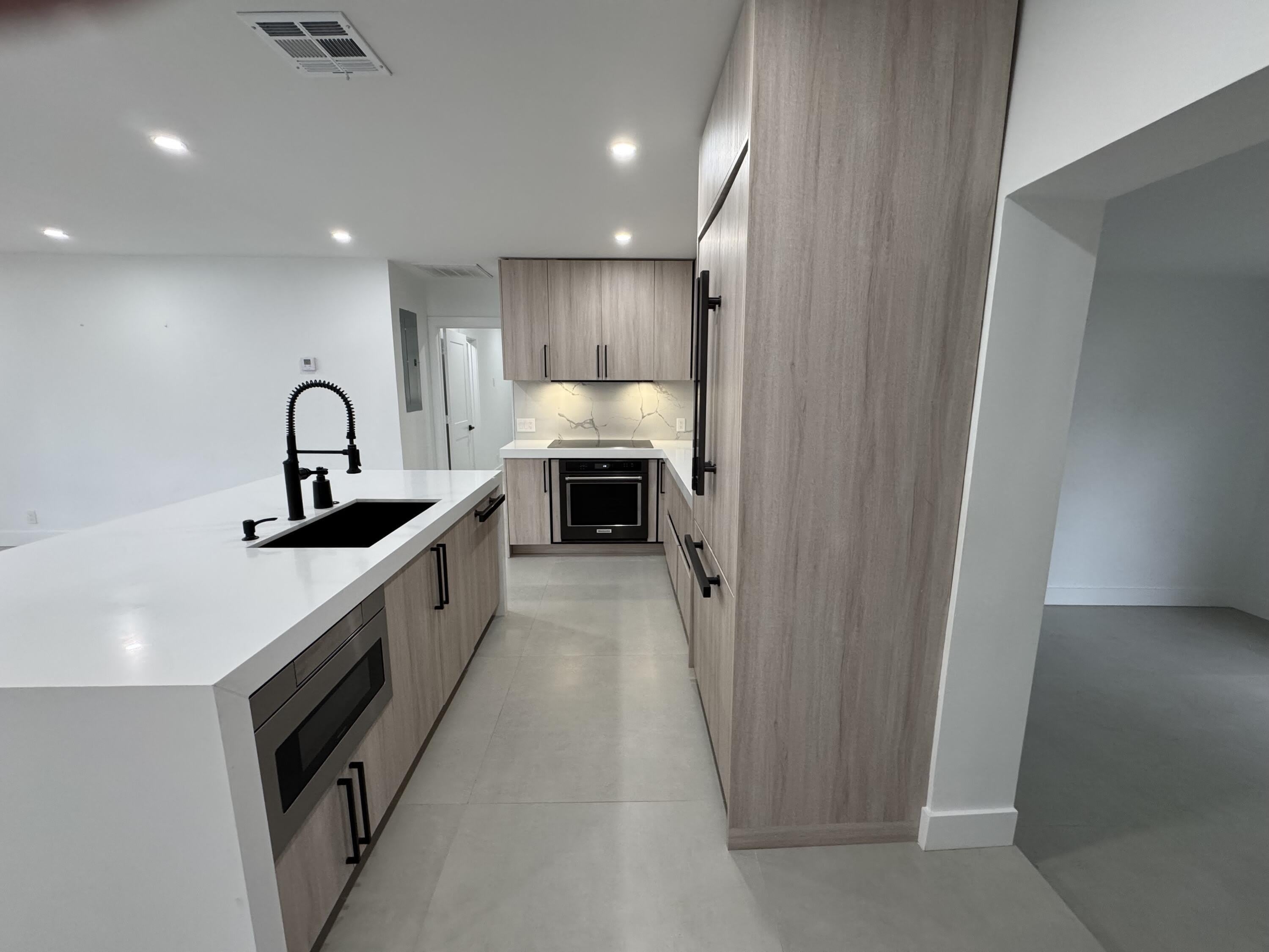 1133 SW 11th Street – photo 2