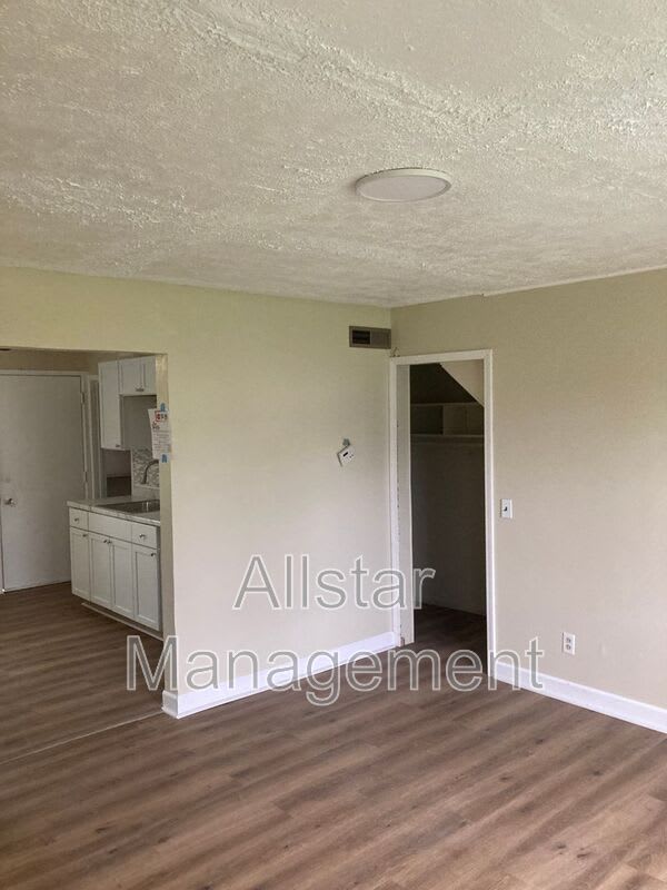 938 S. Central Drive – photo 4