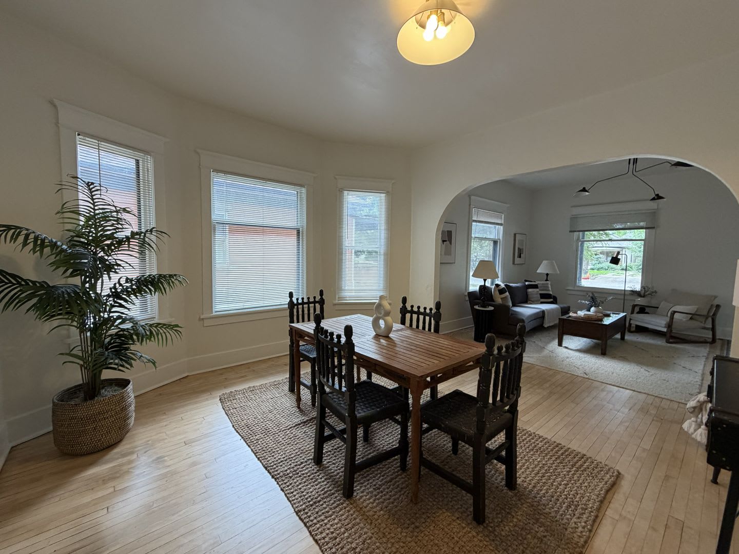 Charming 5-Bedroom Home Steps from CSU & Old Town – photo 4