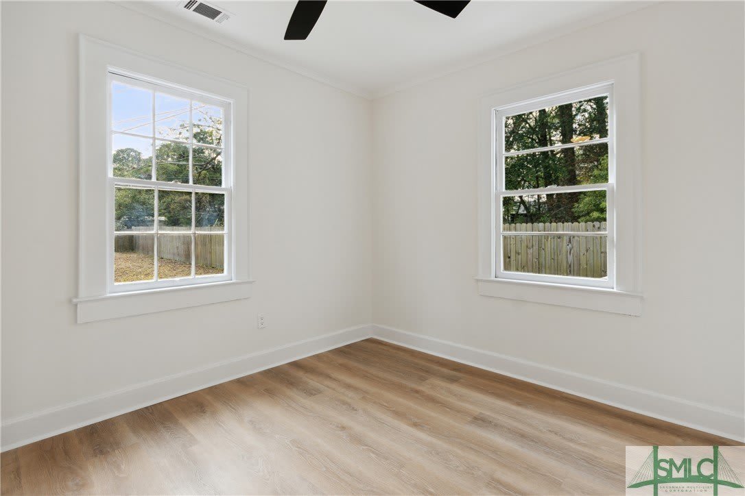 1527 NE 36th Street NE – photo 5