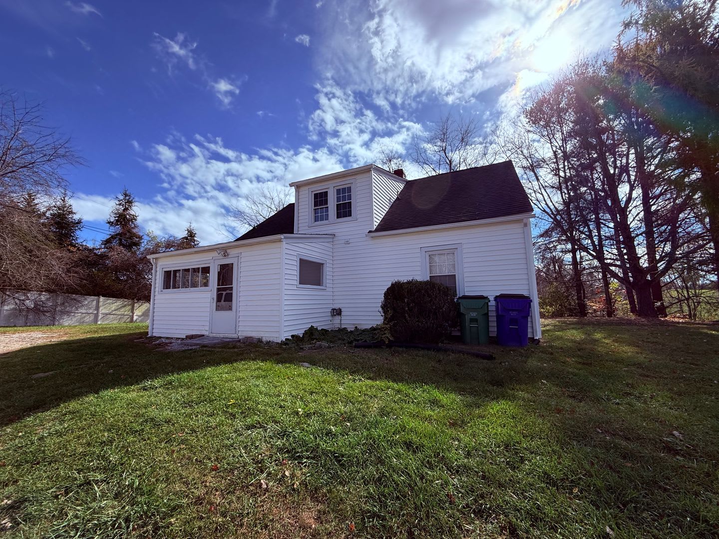 4 Bedroom, 1 Bath House – photo 2