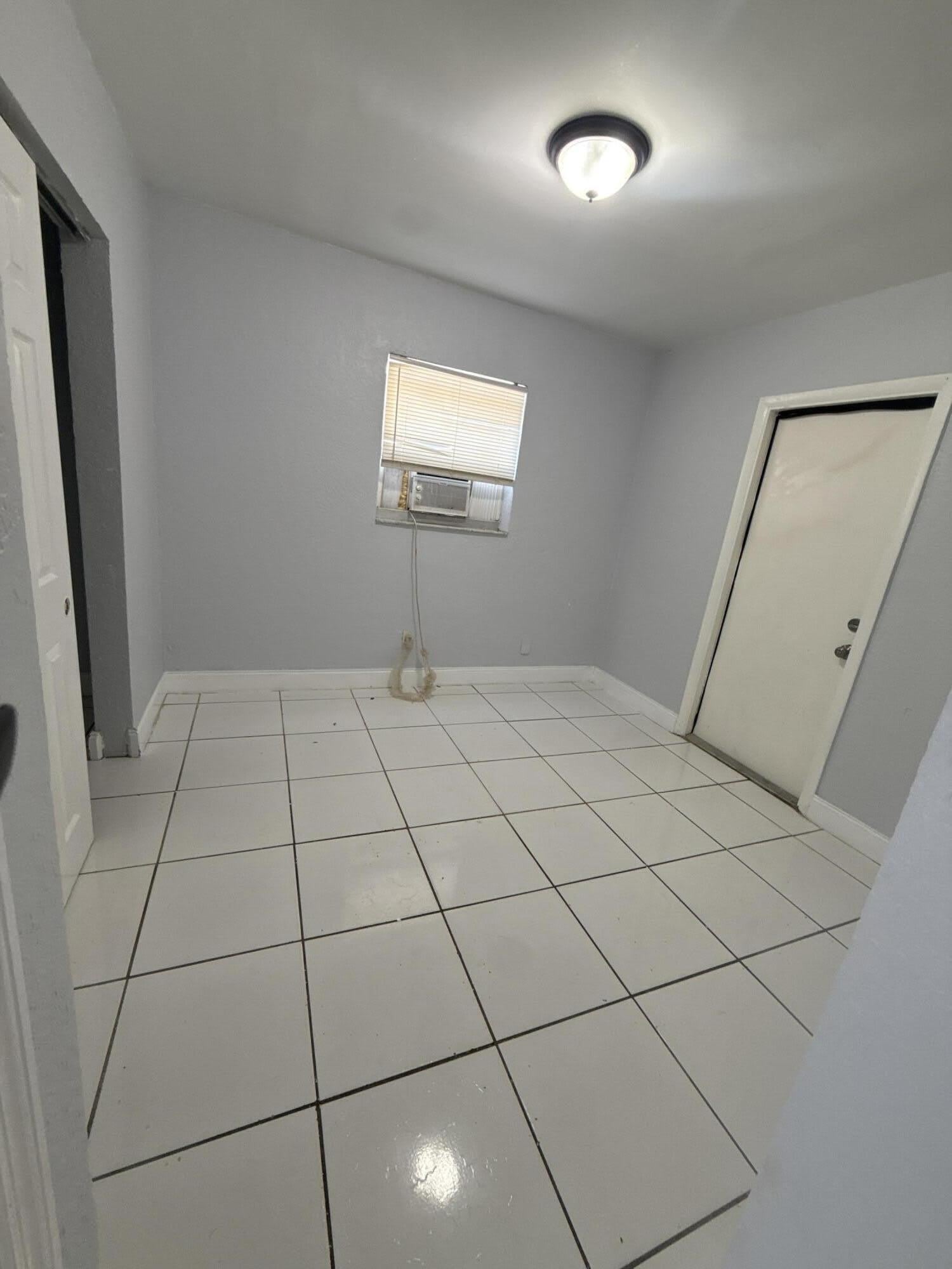 720 SW 7th Street – photo 5