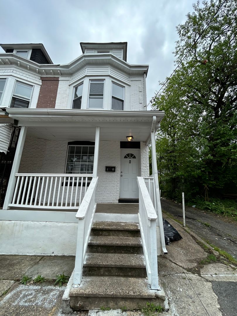 19 E Ingham Ave – photo 2