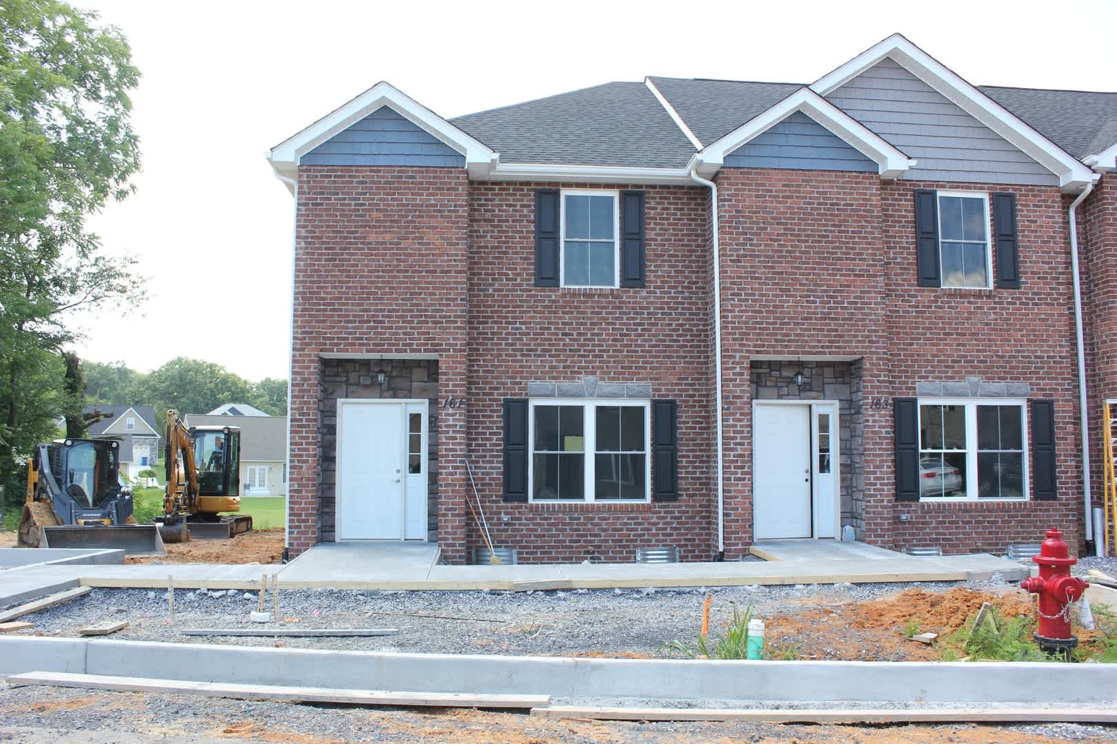 Townhouse for Rent in Cedar Point – photo 1