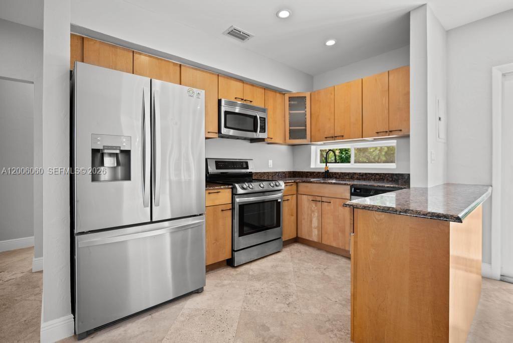 11222 Northeast 9th Avenue – photo 3