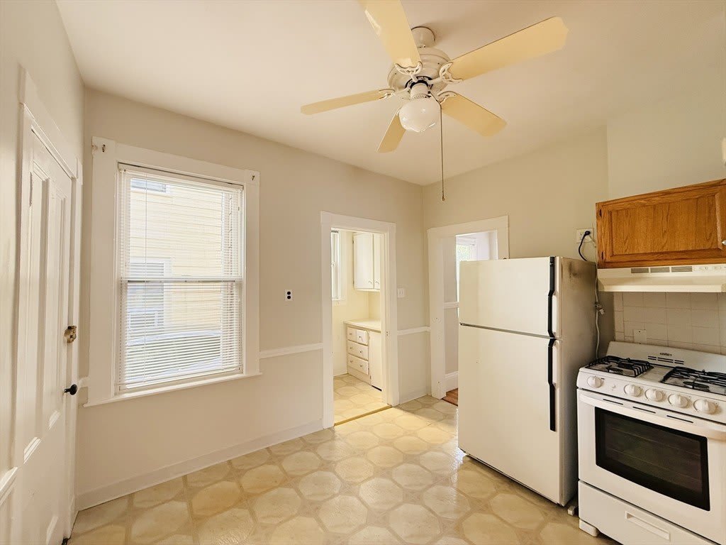 35 Kingston St – photo 4