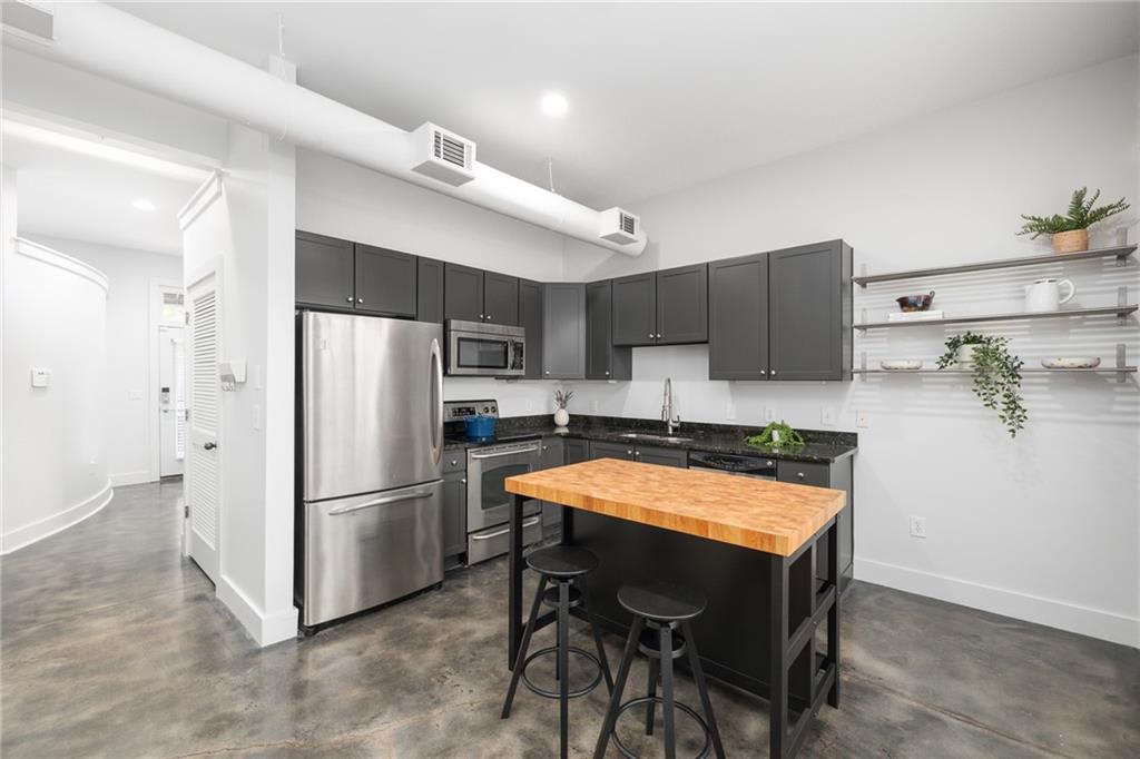 791 Wylie Street Southeast – photo 2
