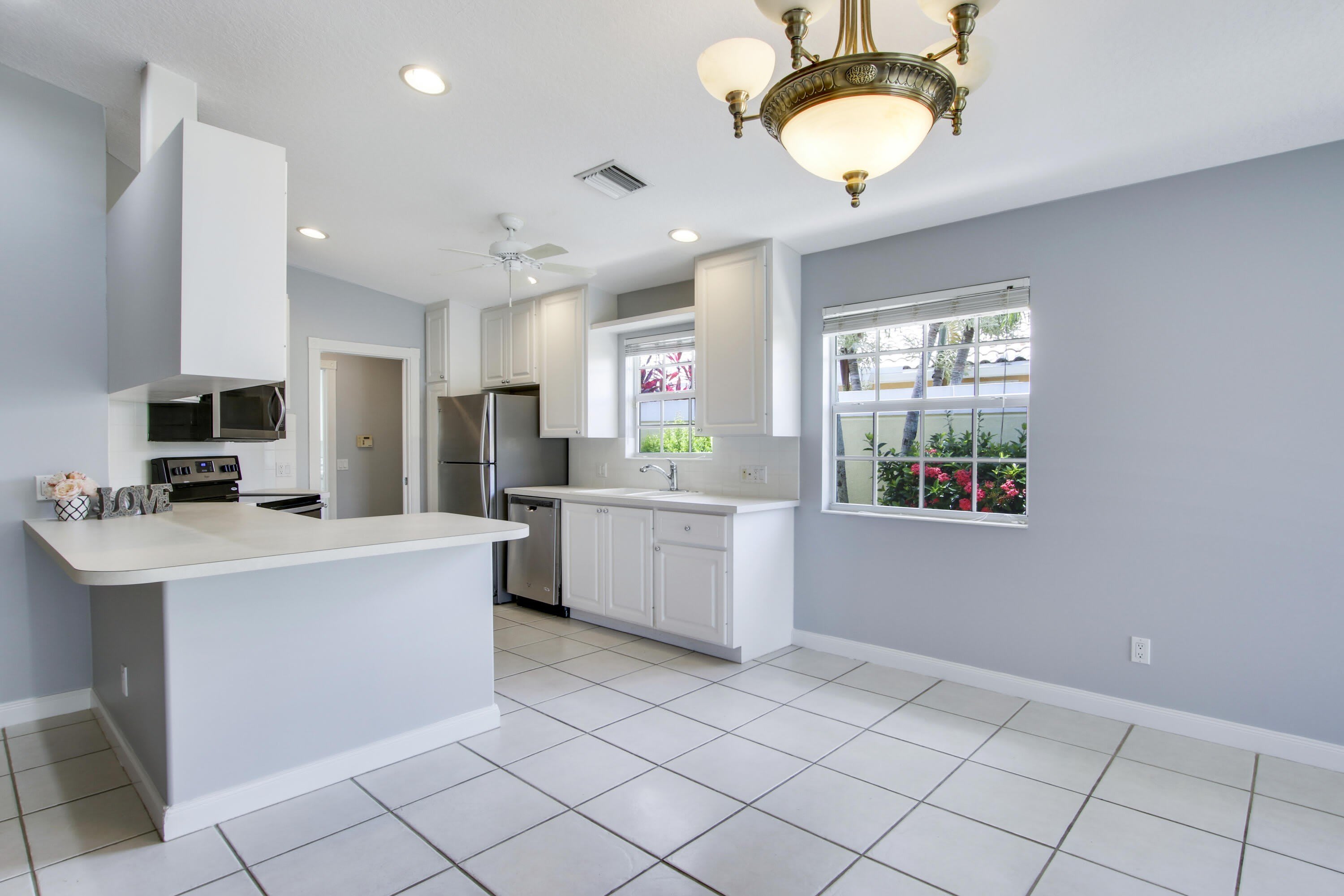 10870 Sw Dardanelle Drive – photo 5