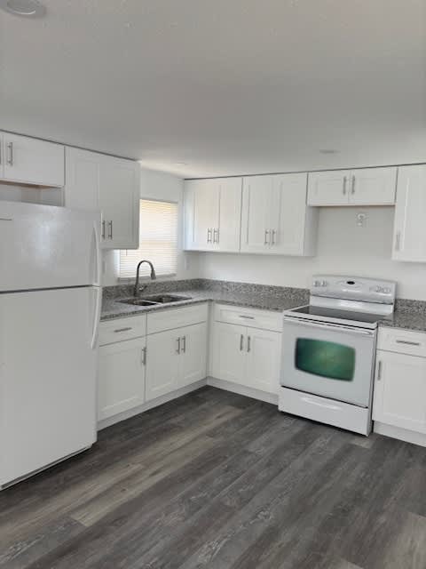805 E Live Oak St – photo 5