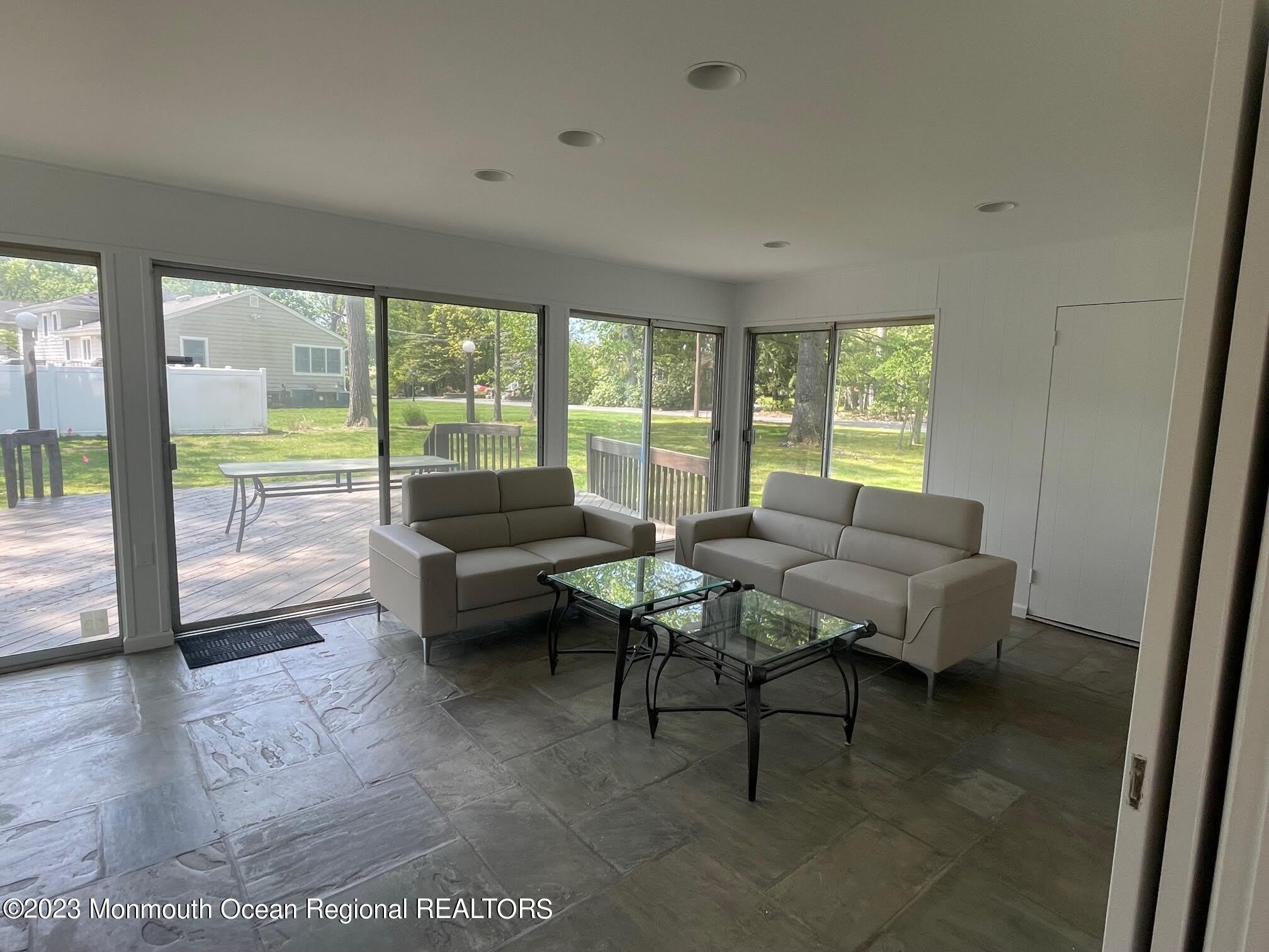 12 Greenbrier Road – photo 4