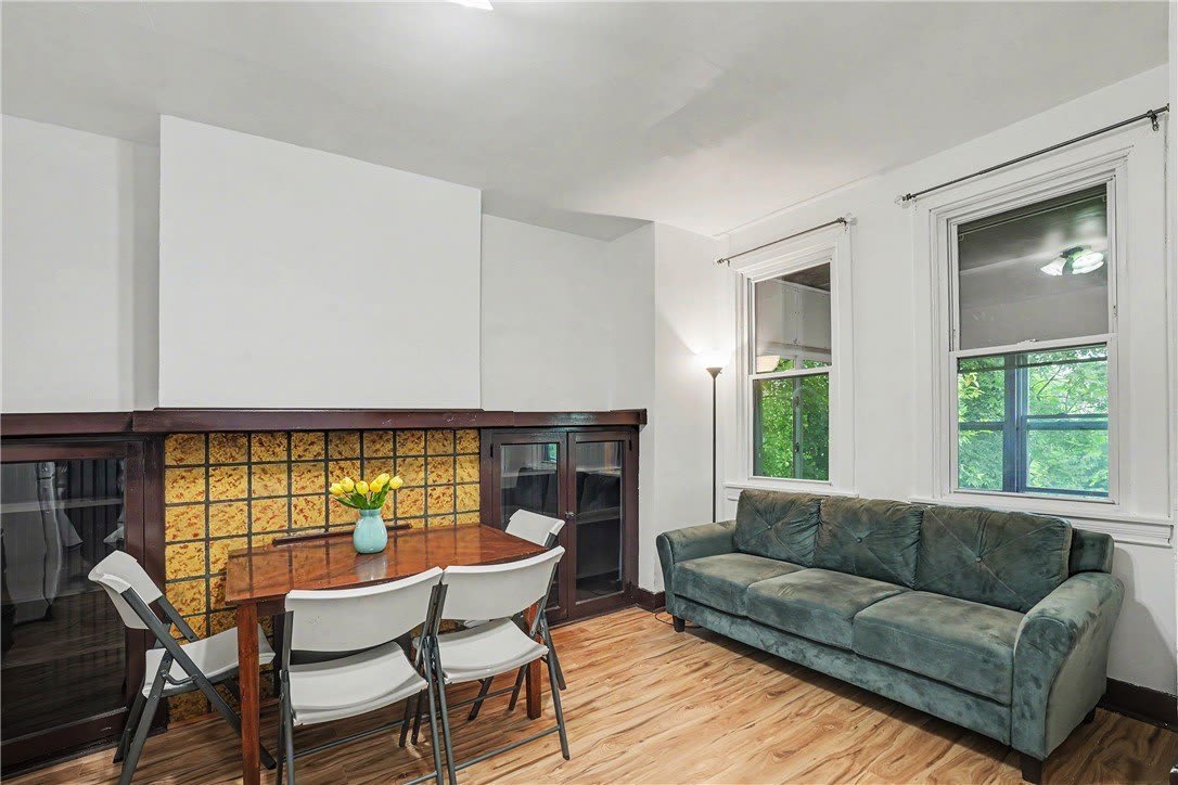 1045 Flemington St – photo 5
