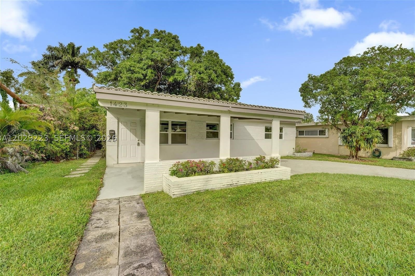 1423 Garfield St – photo 2