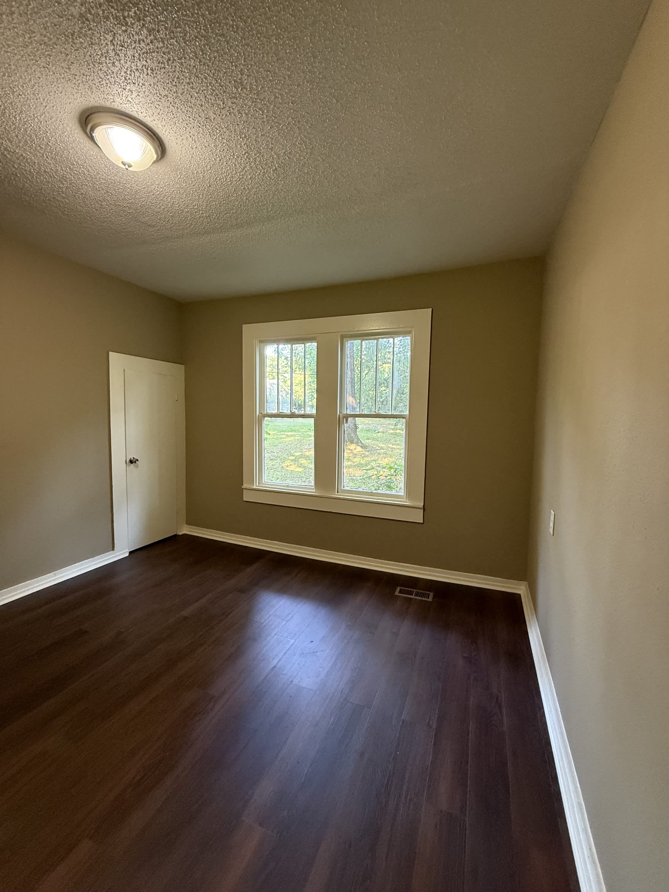 109 Oak Avenue – photo 5