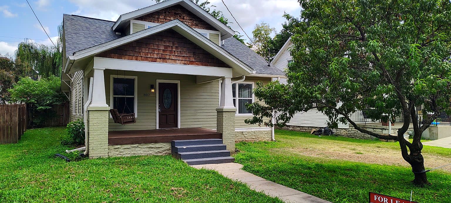 807 Stockell Street – photo 1