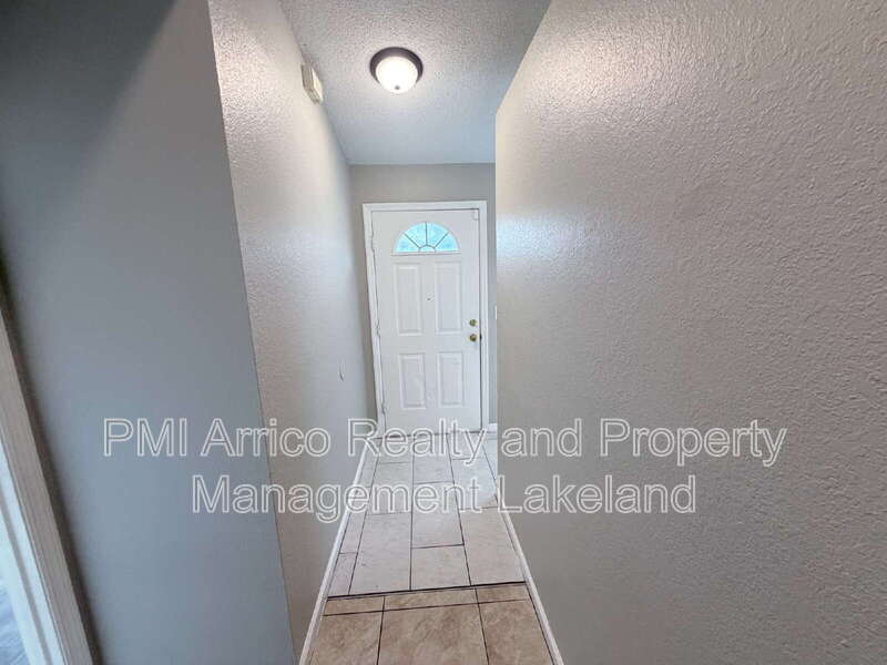 3670 Country Lane – photo 2