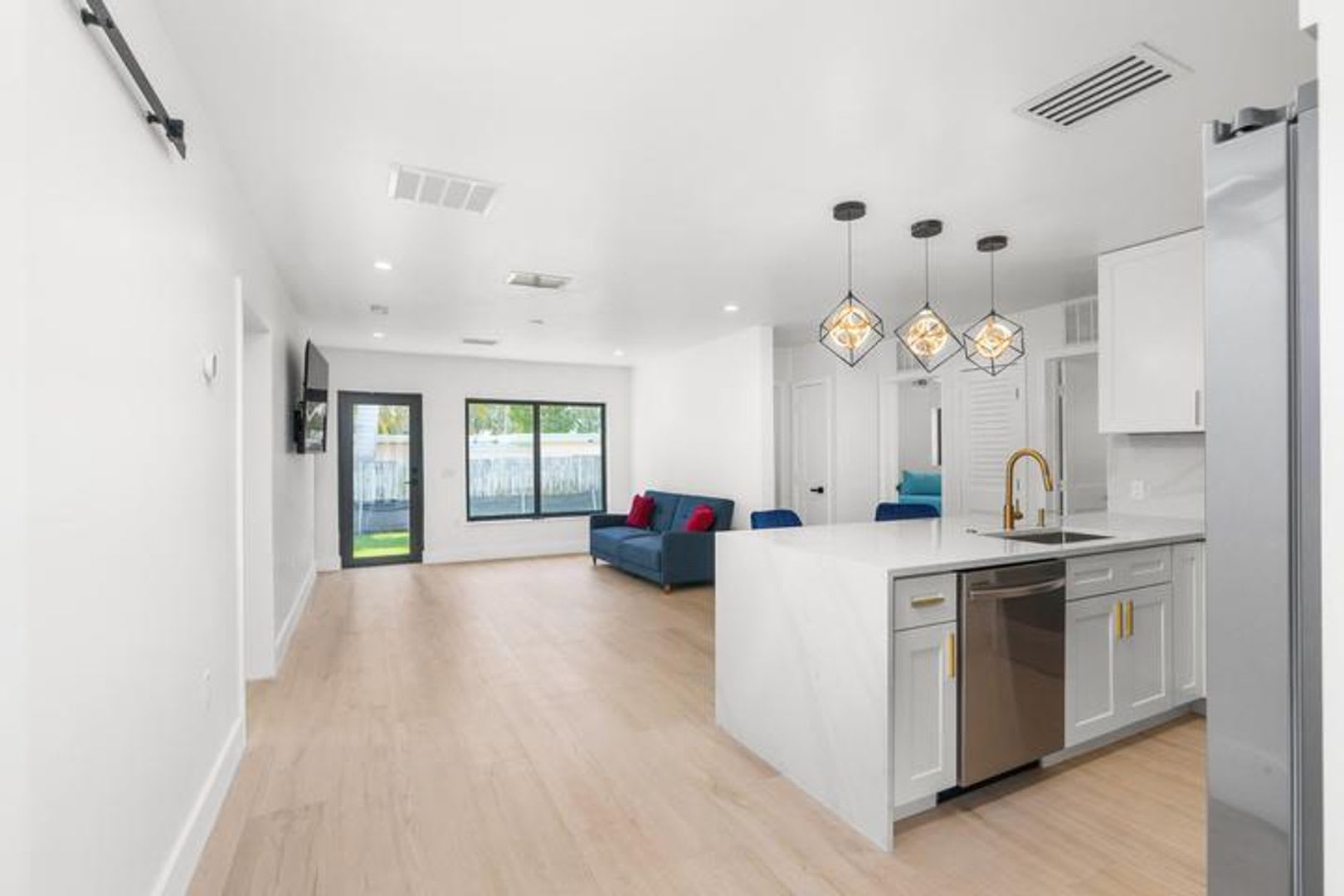 303 De Carie Street 303 Delray Beach Fl 33444 4305 – photo 4