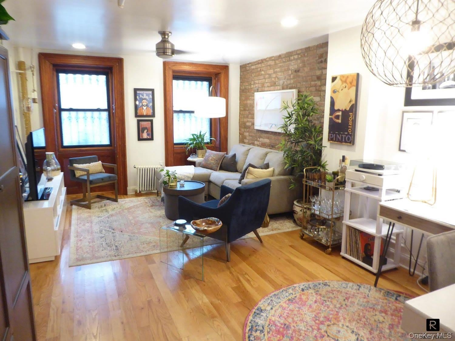 140 Saint Marks Avenue – photo 3