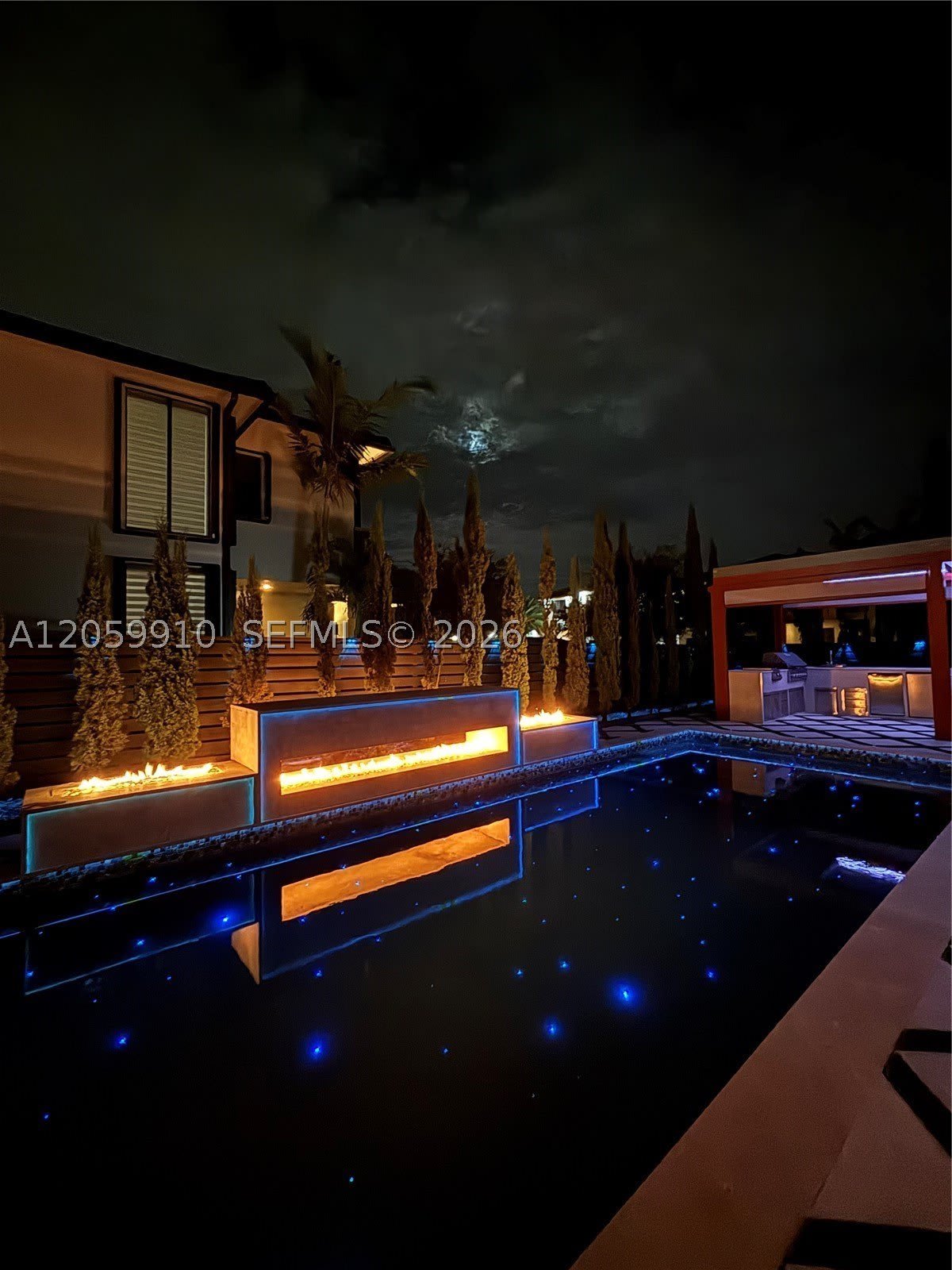 13661 SW 160th Ct – photo 1