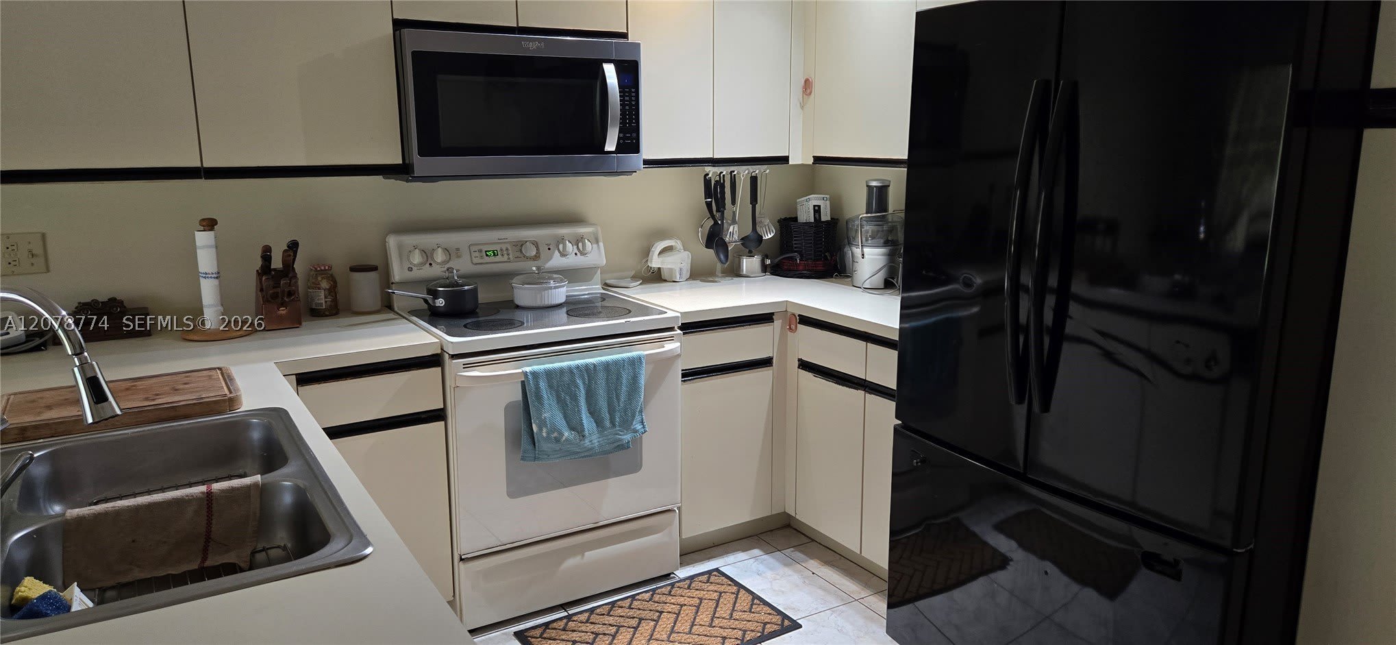 11034 SW 15th Mnr – photo 2