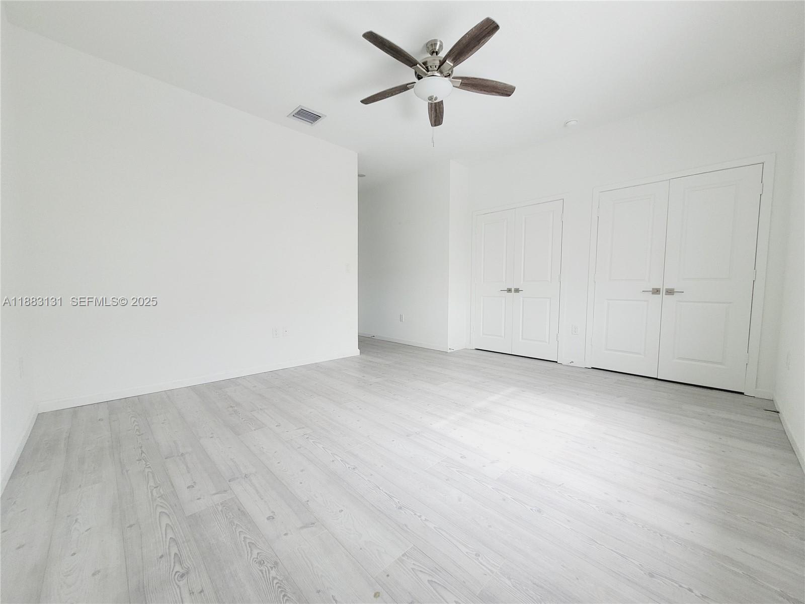 541 Northeast 4th Lane – photo 4