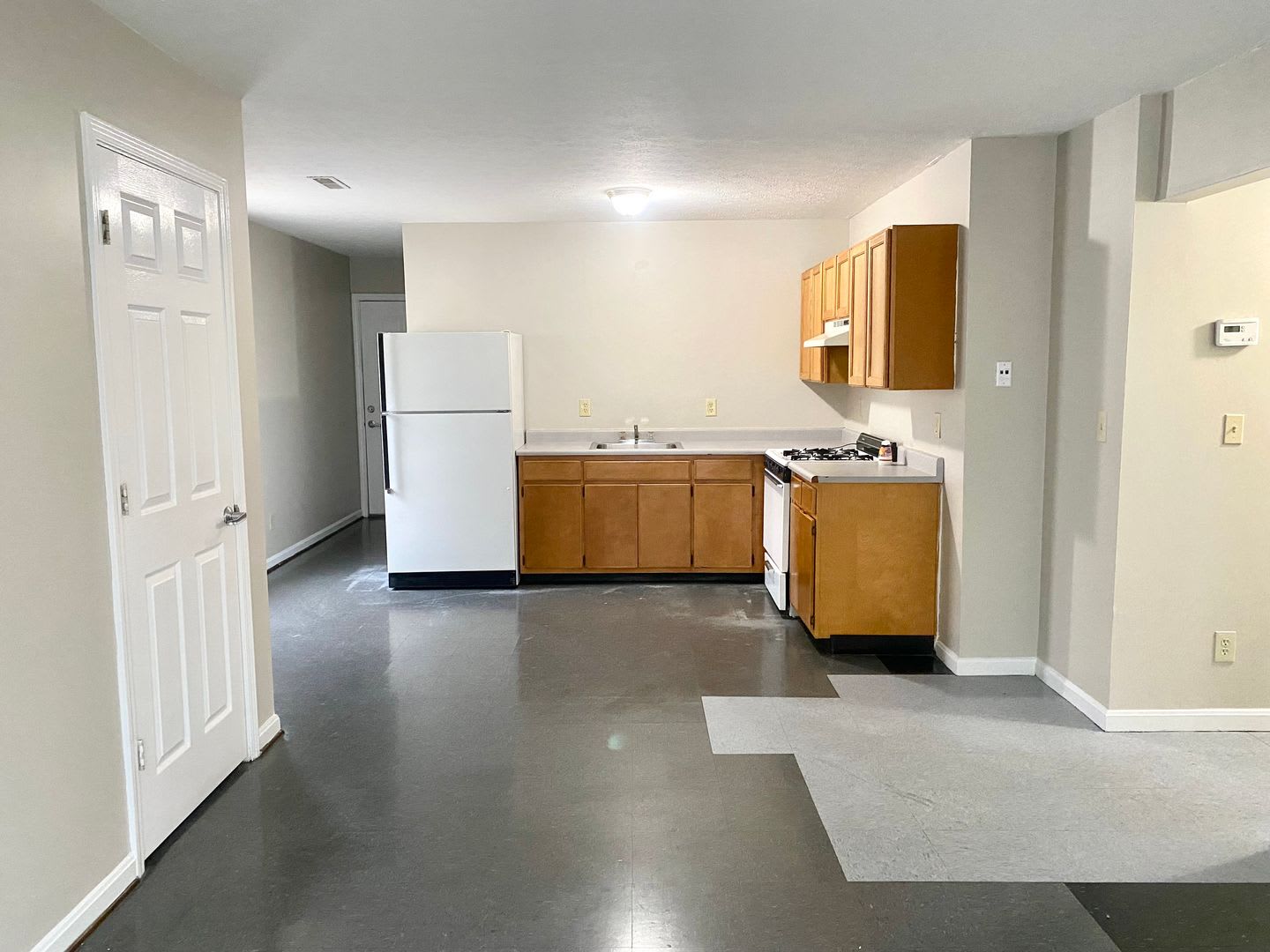 Updated Second Floor 2 Bedroom Apartment In West Louisville Section 8 Accepted 200 Amazon Gift Card At Lease Signing – photo 3