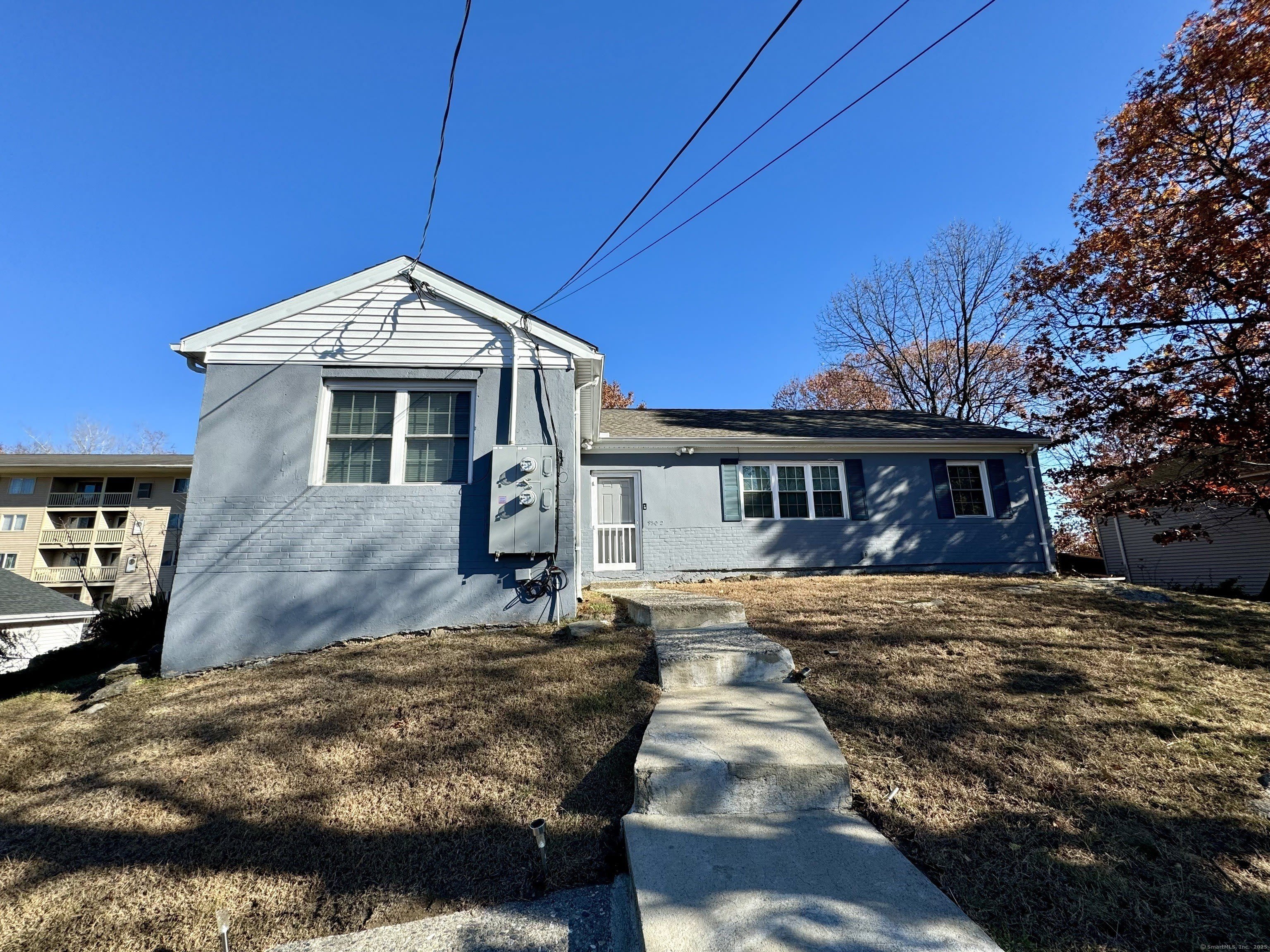950 Lindley Street – photo 1