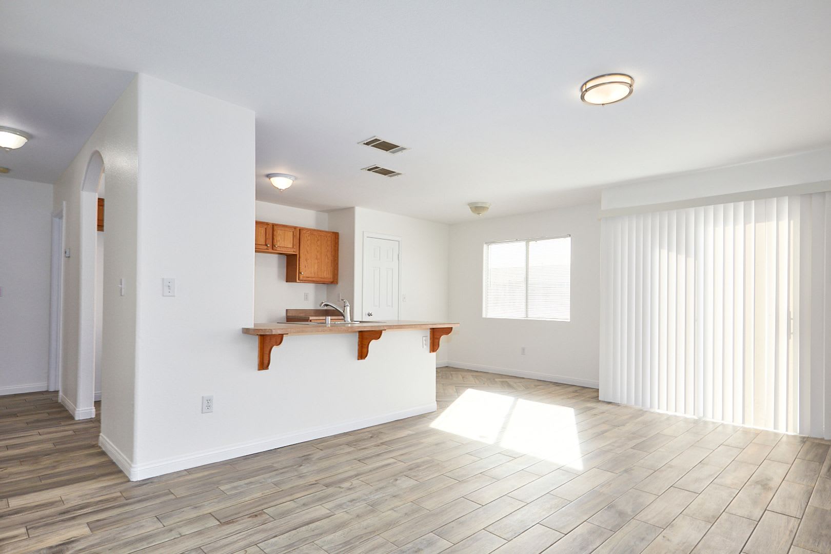 3 Bedroom Barstow Home – photo 4