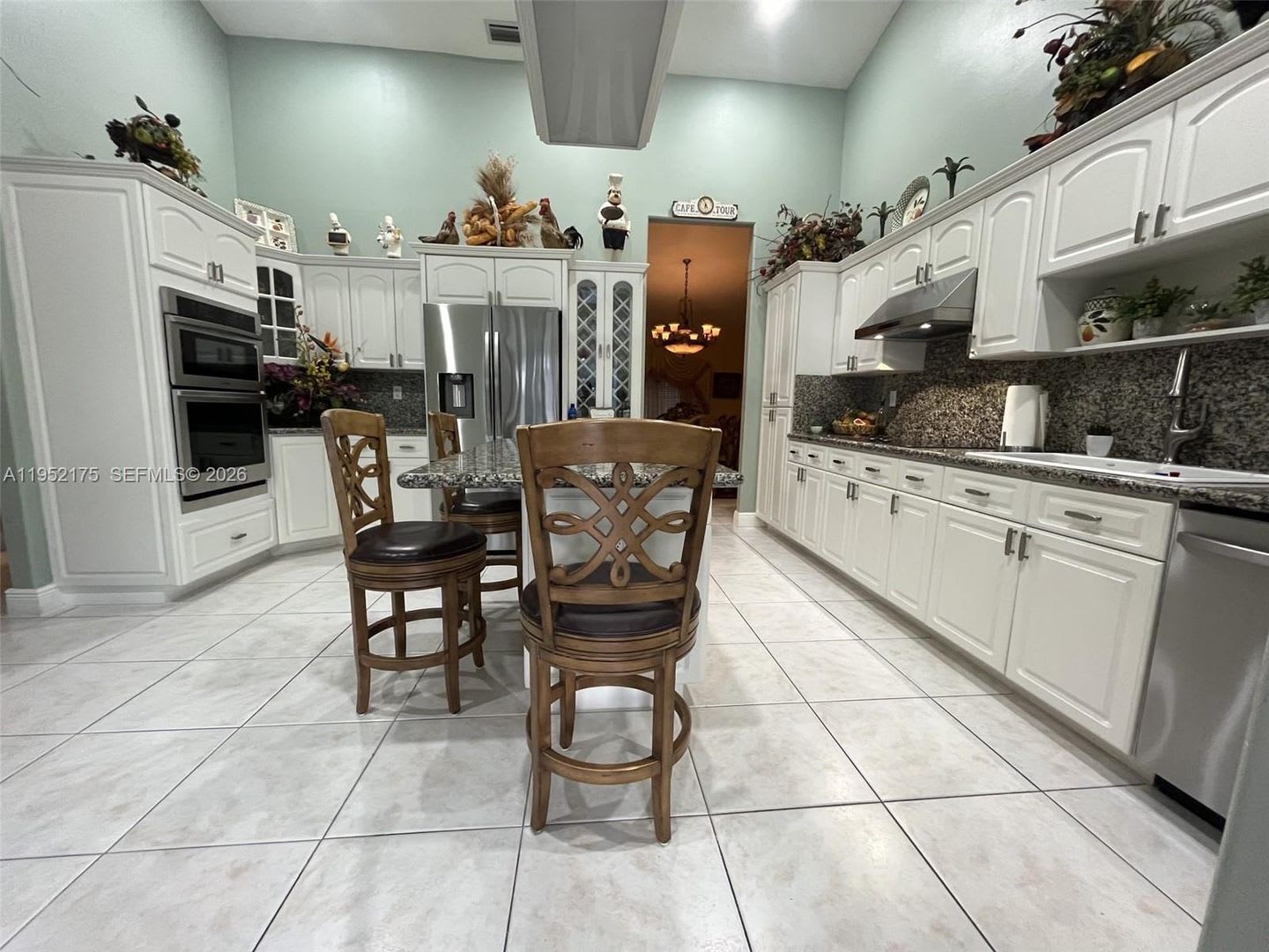 450 NW 130th Avenue, Miami, FL 33182 – photo 1