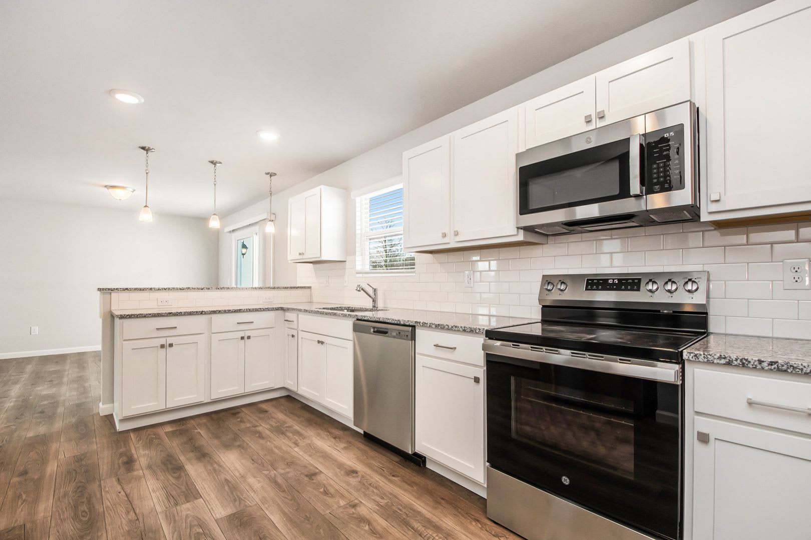 Move In Special Get August September Rent Free Move In By August 31St To Receive Free Rent For Both August And September Take Advantage Of This Limited Time Offer – photo 3