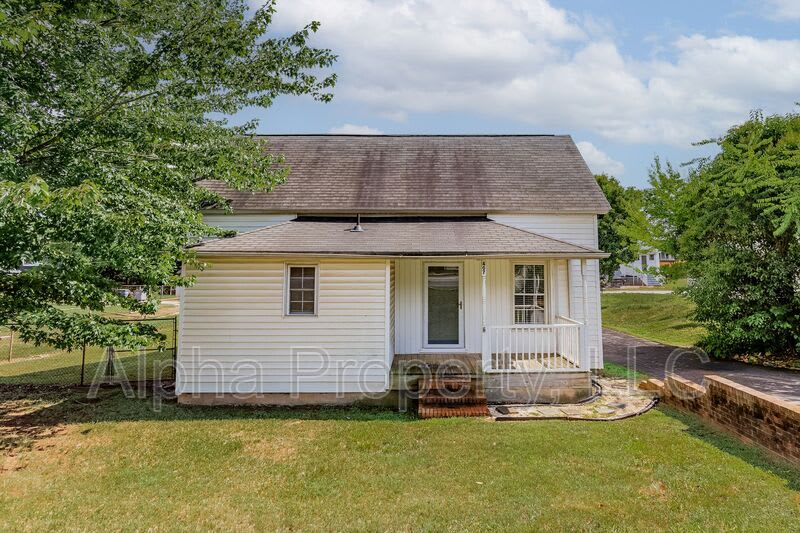 407 Cedar Lane Rd – photo 1