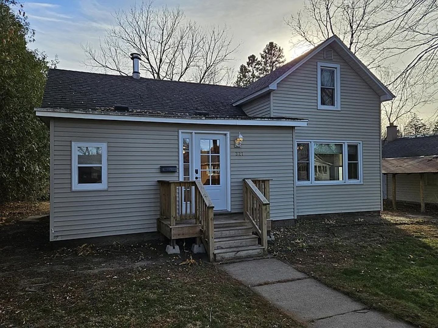 321 Island Avenue – photo 1