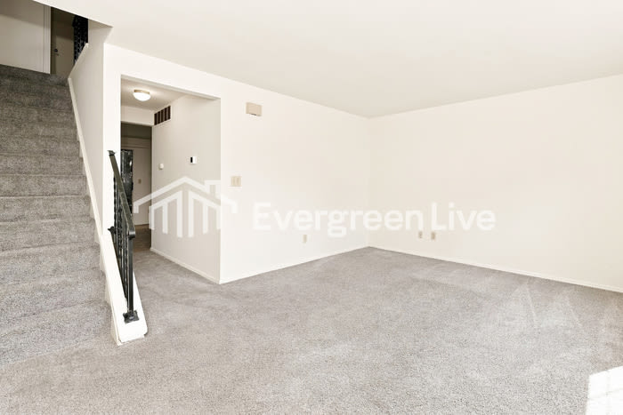 8271 Mount Carmel Street – photo 3