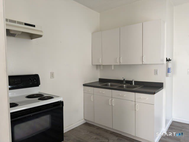 27 N Main Street – photo 4