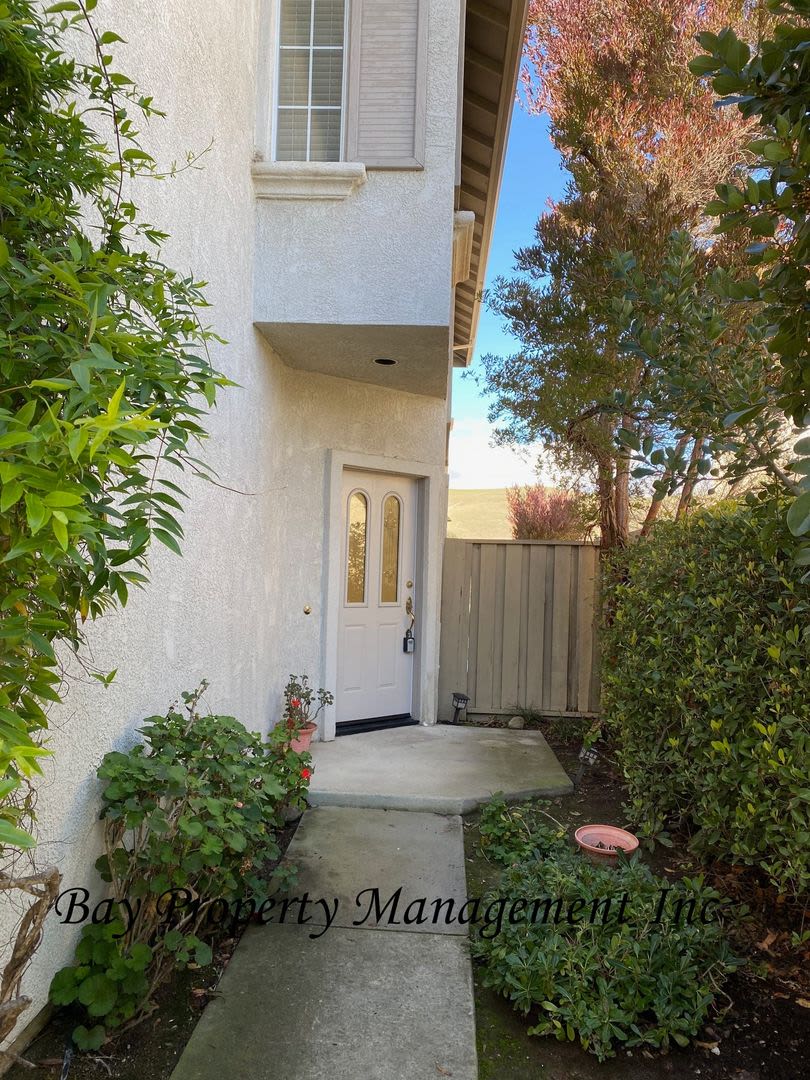 Move In Special 500 Off The First Month S Rent On A 1 Year Lease Las Palmas Ii A Luxurious 4 Bedroom Home In The Acclaim Community – photo 4
