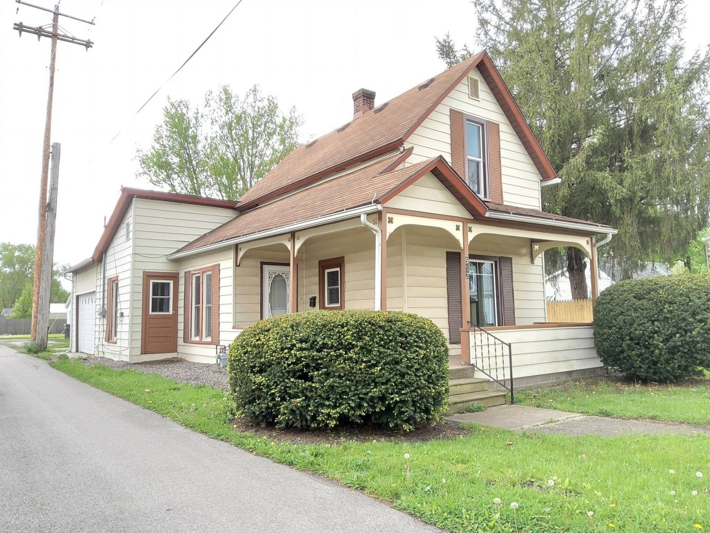 3 Bedroom 1 Bathroom Home in Goshen! – photo 2