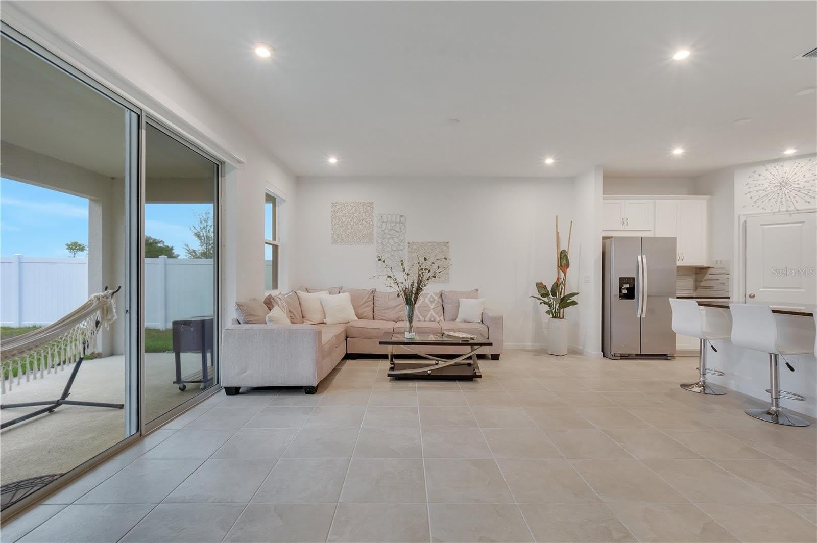 1098 Boardwalk Place – photo 5