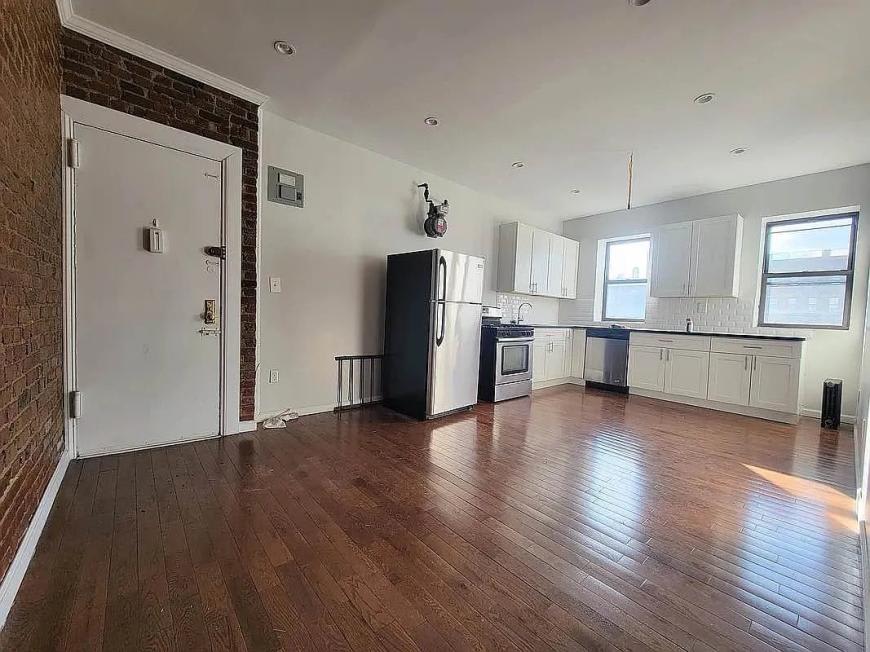 10 Vermilyea Avenue – photo 2