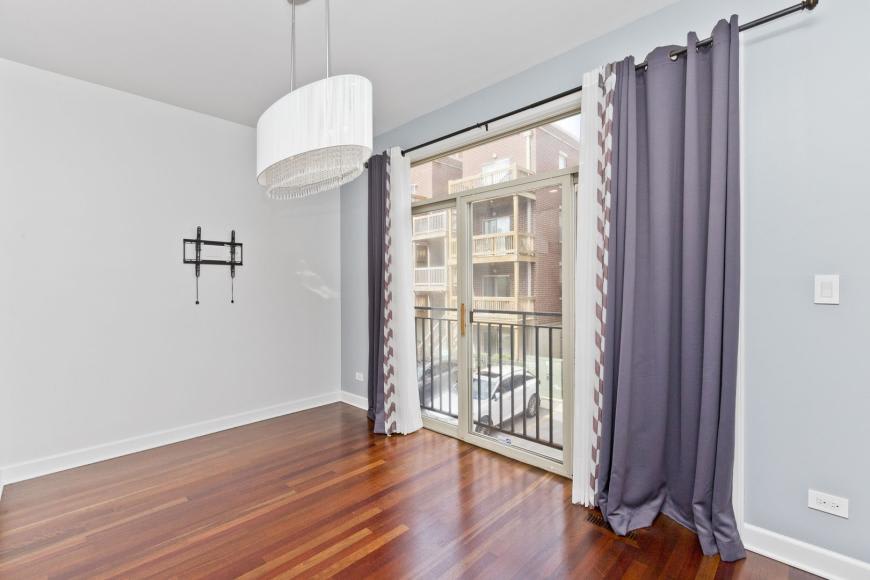 1332 N Burling – photo 3