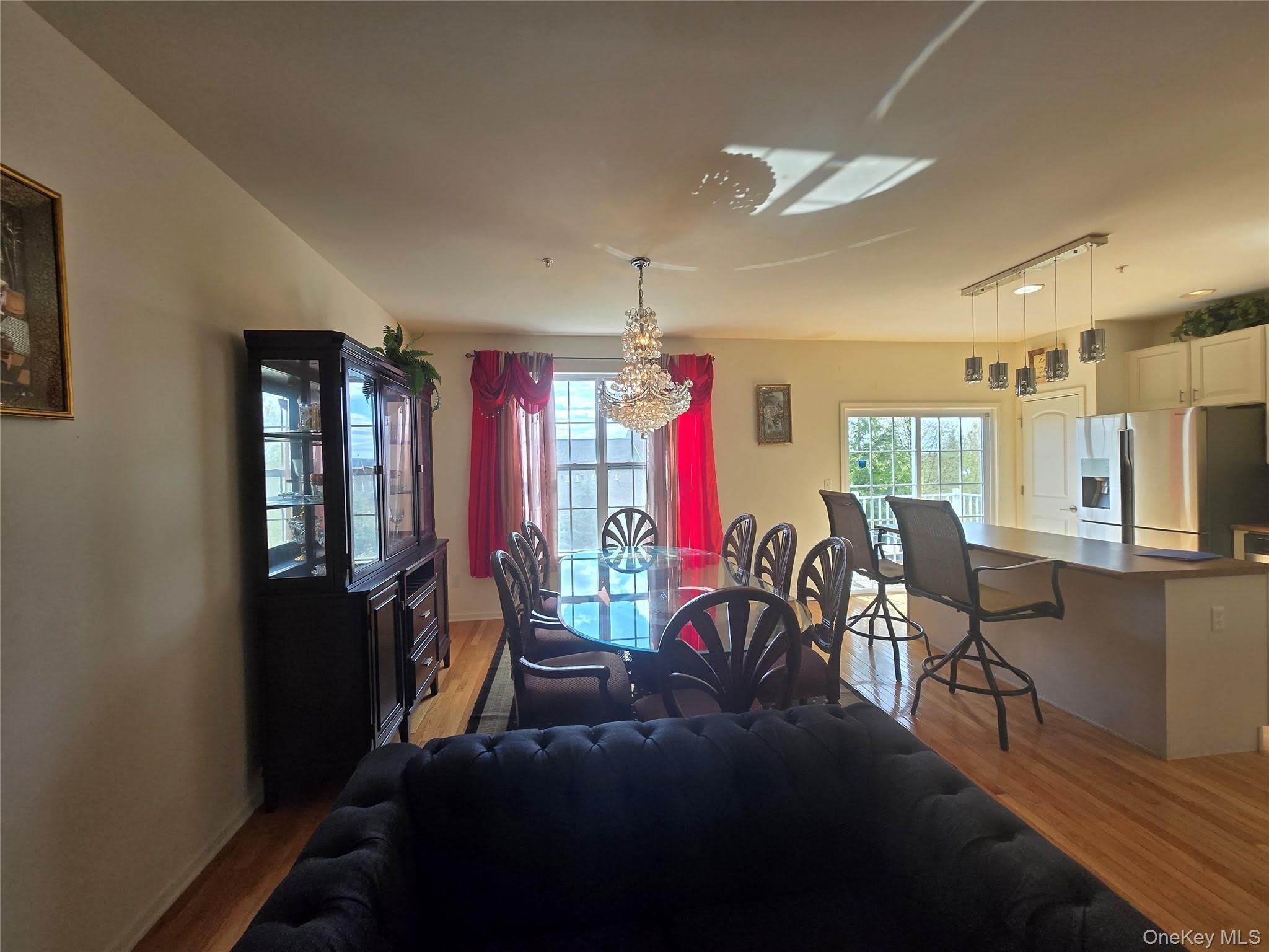 913 Hawthorn Way – photo 4