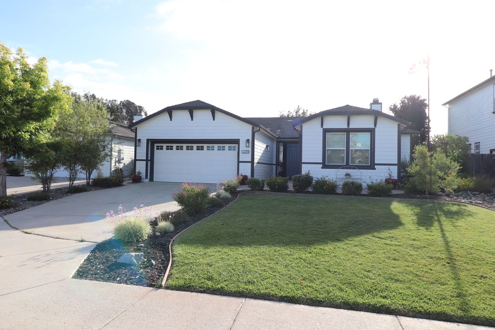 Beautiful Single-Story Home in Cobblestone Creek – 4 Bedrooms, 3 Baths – photo 2