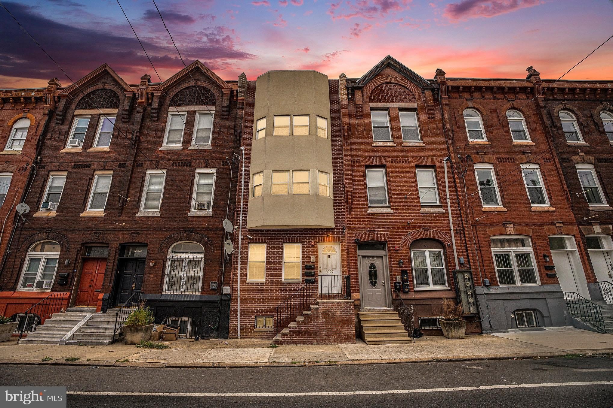 2027 N 15TH Street – photo 1
