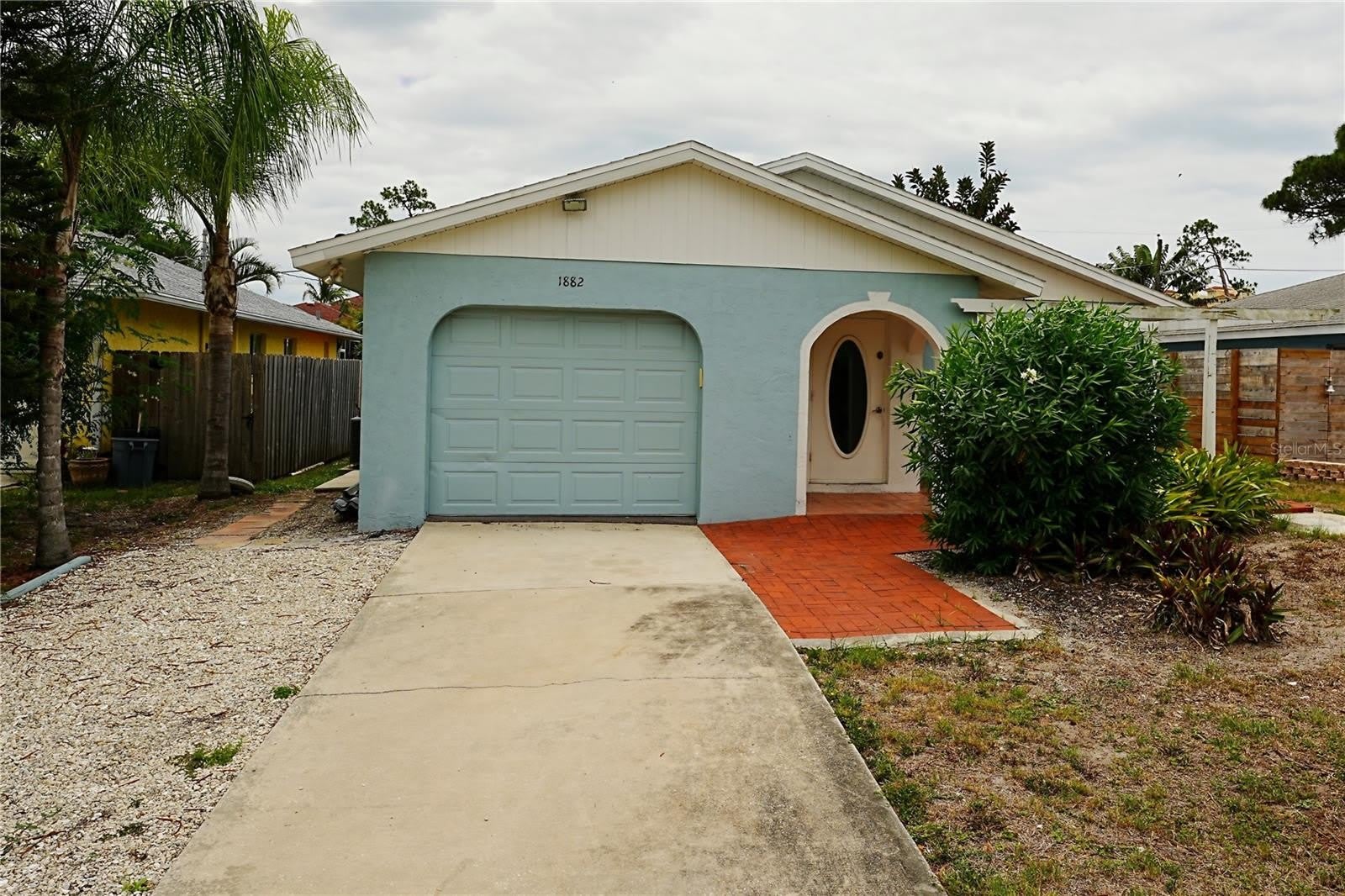 1882 Rita Street – photo 2