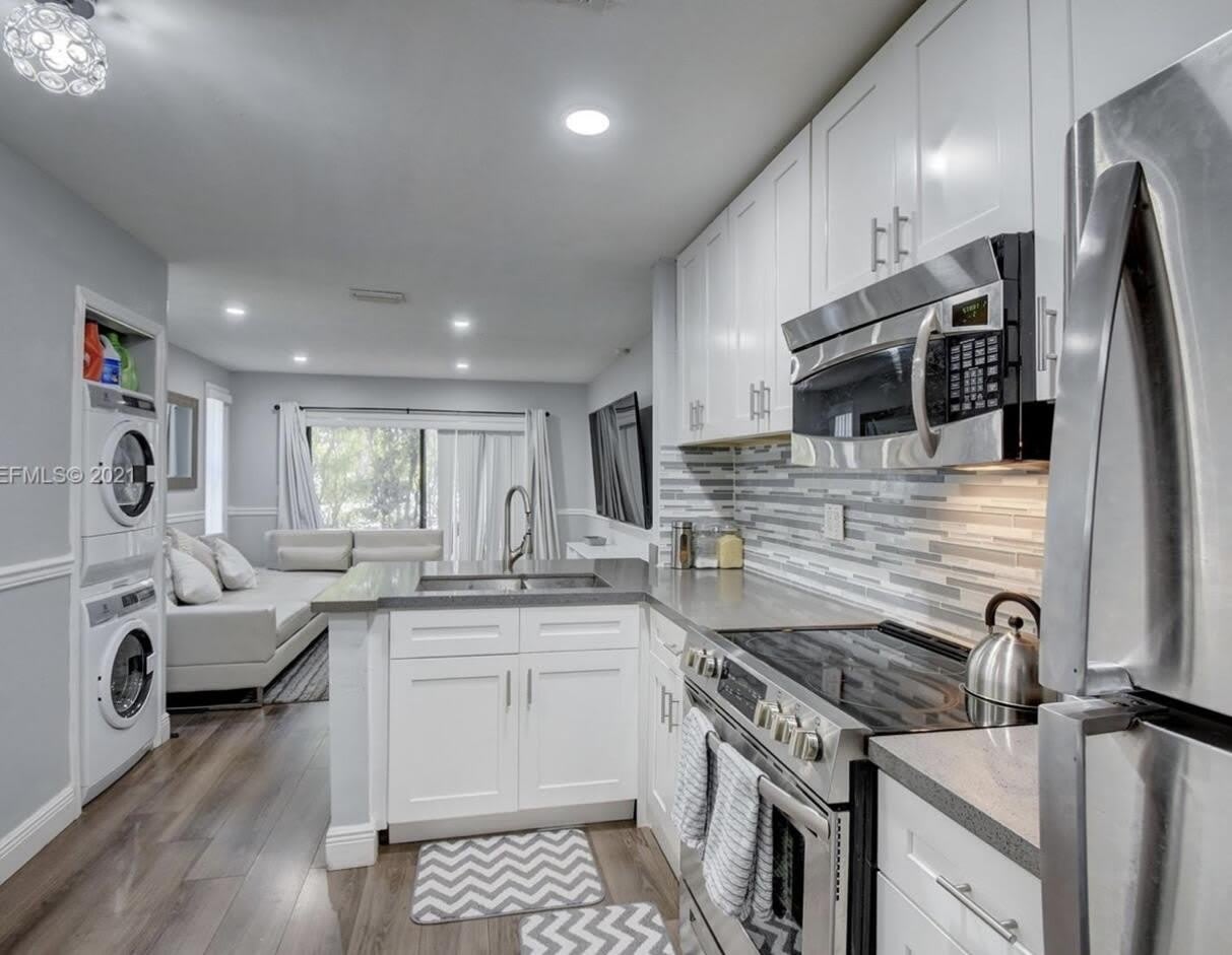 9270 NW 40th Street – photo 5